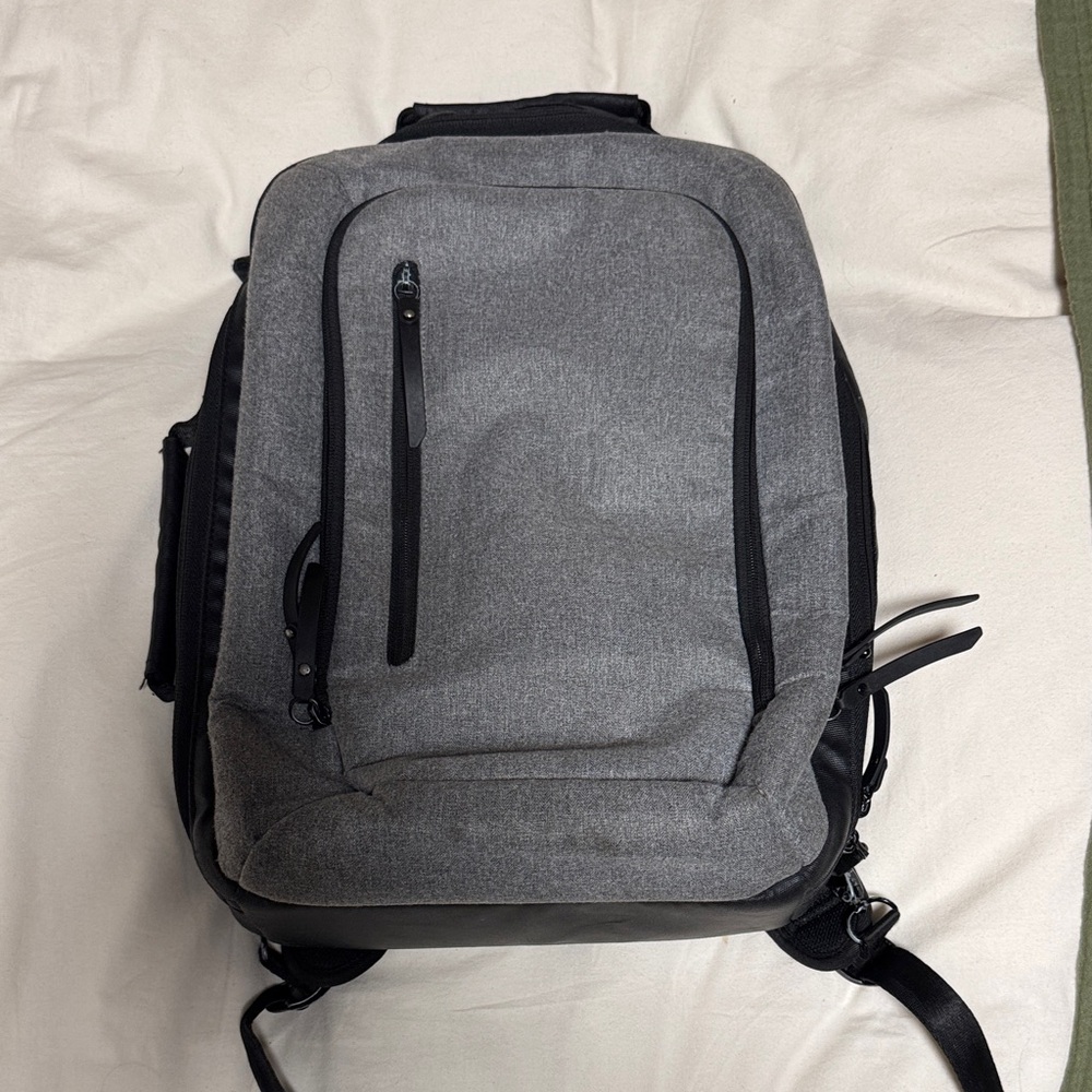 Ascentials Pro BackPack BROKE ZIPPER SEE PHOTOS